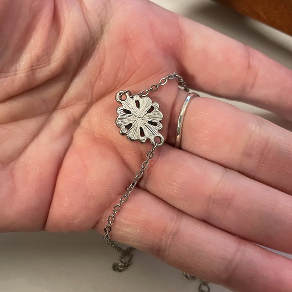 Silver Floral Pendant Necklace - Picture 3 of 3